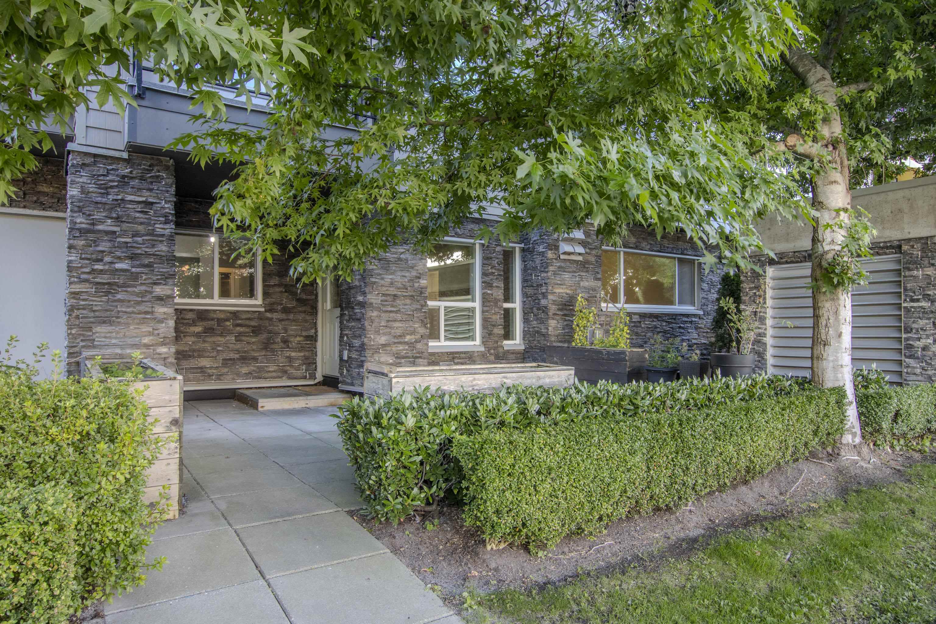 115 1212 Main Street