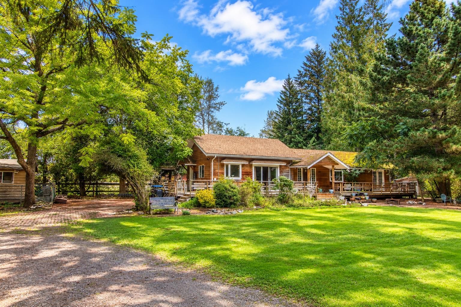 1020 FINCH DR