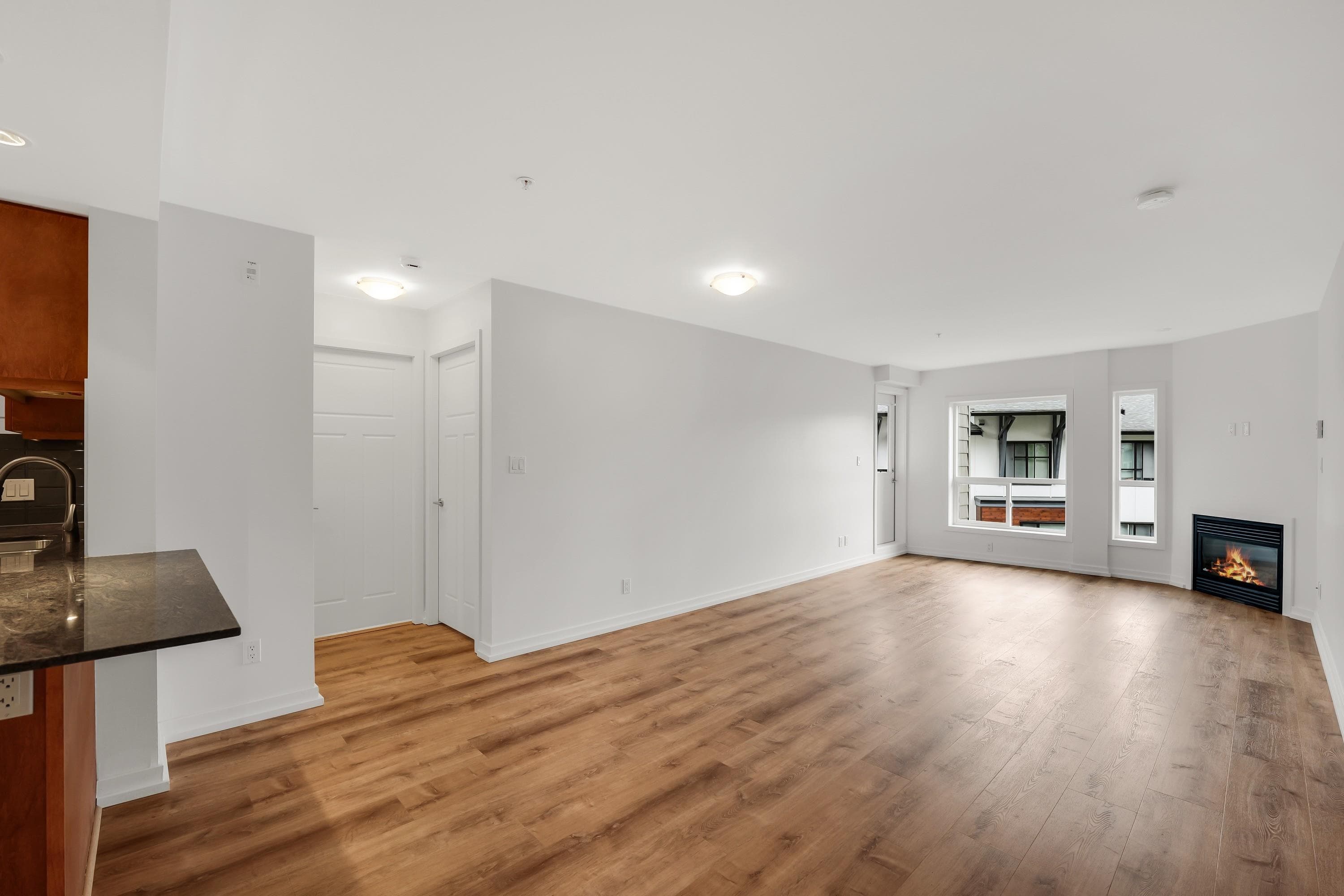 305 1212 Main Street